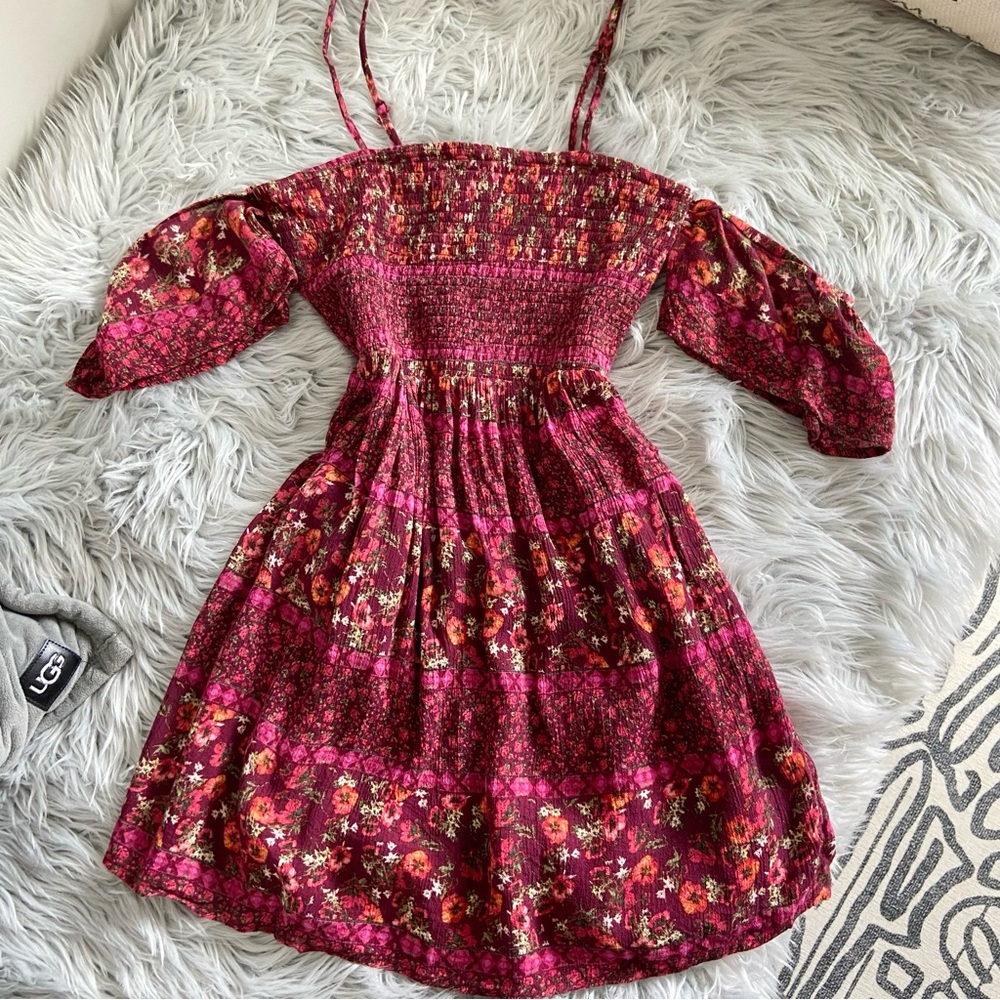 Francesca’s Off-Shoulder Pink Floral Mini Dress | XS